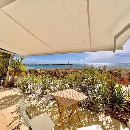 Marina Front De Mer Direct Plage