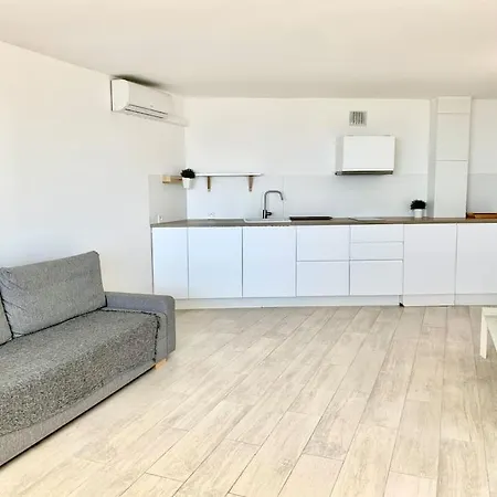 Marina Front De Mer Direct Plage וילנב-לובה